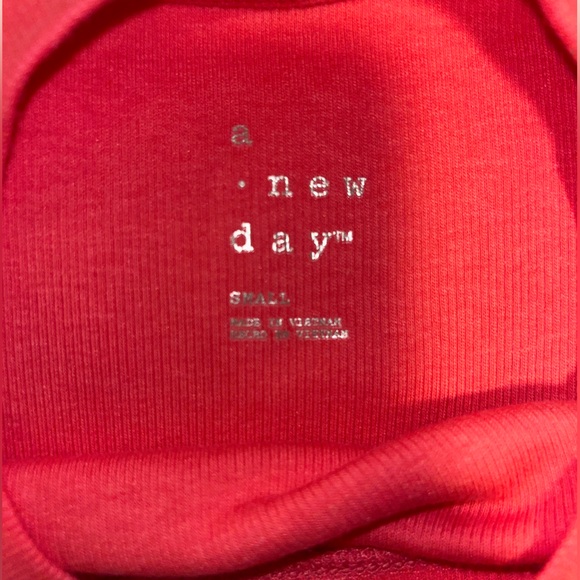 Target Ribbed T-shirt - Picture 2 of 2